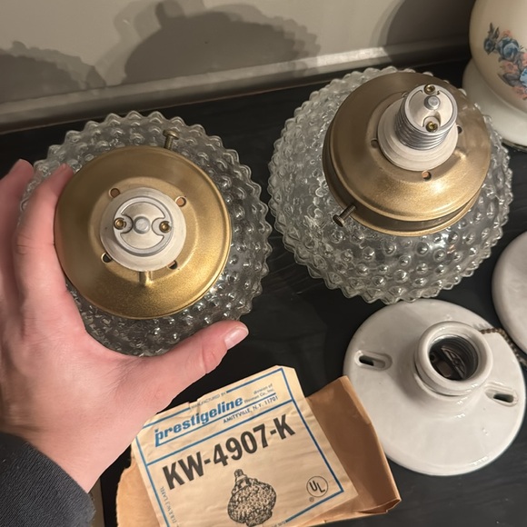 Vintage Hobnail light fixtures - Picture 5 of 7